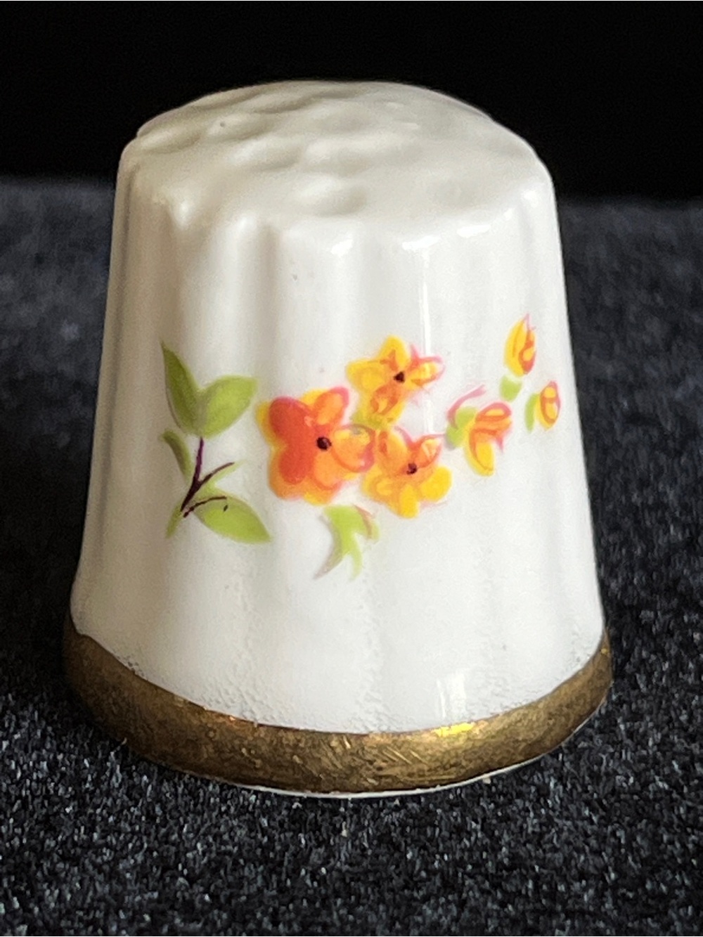 Canadian Superior Vintage Porcelain Floral Thimble Made in Canada